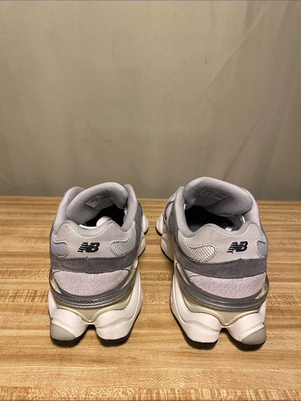New Balance 9060 Cloud Grey Men’s/Womens Unisex Running shoes W8/M6.5 - Picture 2 of 6